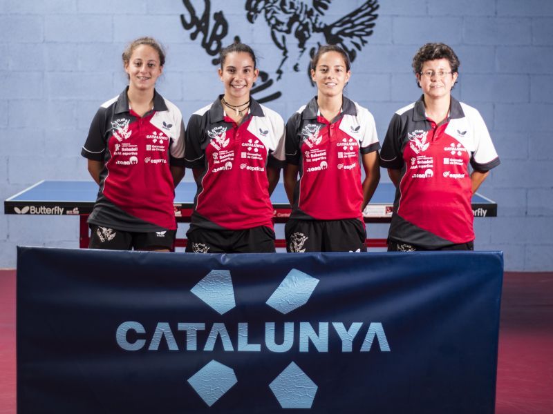 Equipo femenino del Falcons Sabadell para esta temporada.