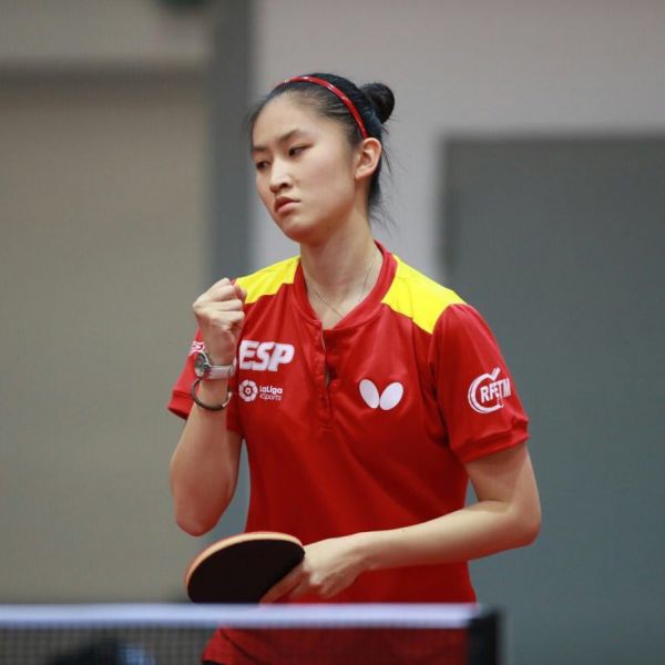 Sofía Xuan Zhang, disputando el Campeonato del Mundo Junior de Tenis de Mesa
