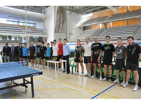 Participantes en el VIII Torneo Internacional Ciudad de Leganés. (Foto: http://adtmleganes.wordpress.com)