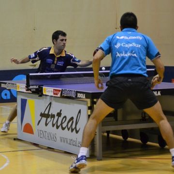 Un momento del partido de ayer en Burgos entre Jorge Ausín y José Miguel Ramírez