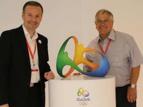 Raúl Calín y Neil Harwood en su visita a Río. (Foto: ITTF)