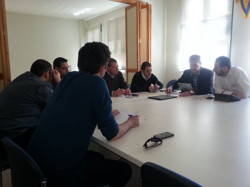 Un momento de la reunión en las dependencias del Patronato Deportivo Municipal de Antequera. (Foto: PDM Antequera)
