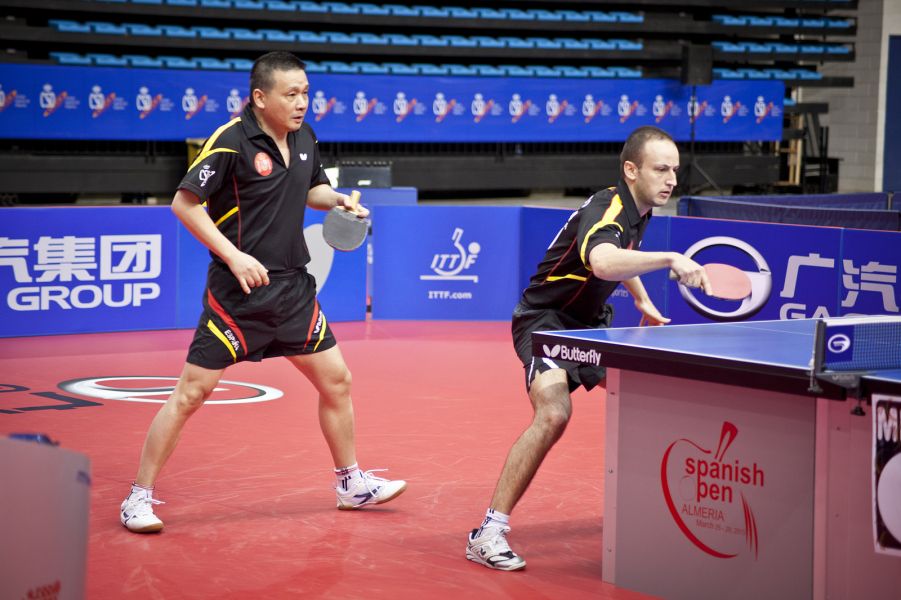 He Zhiwen "Juanito" y Carlos Machado en la semifinal de ayer. (Foto: CINCUENTACIENTOVEINTE)